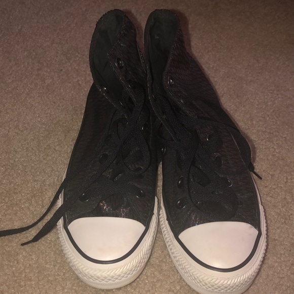 Rainbow converse - Picture 1 of 3